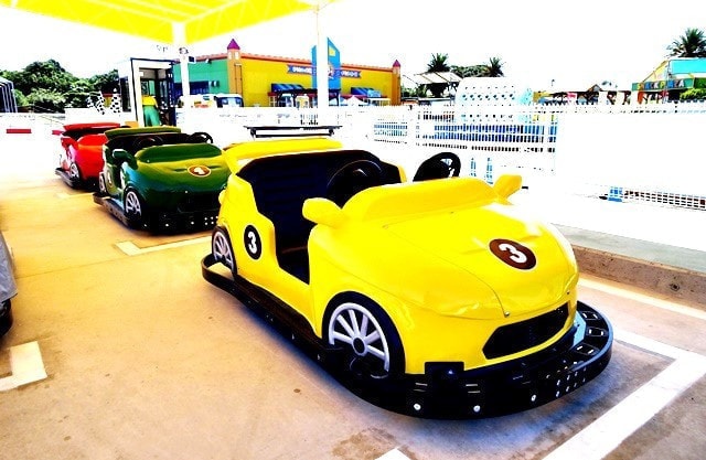 プラットホーム