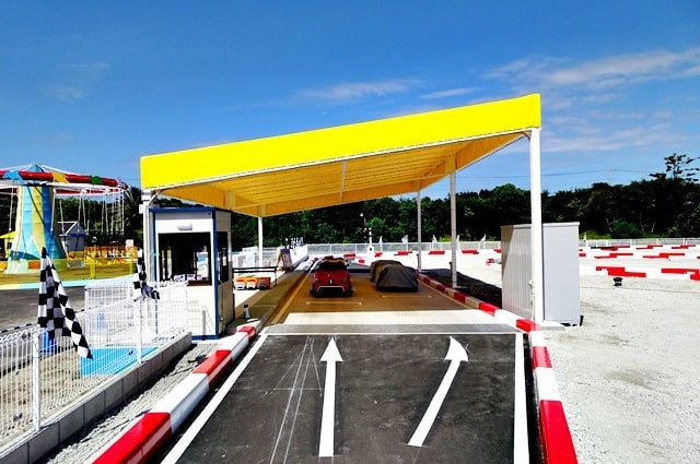 プラットホーム